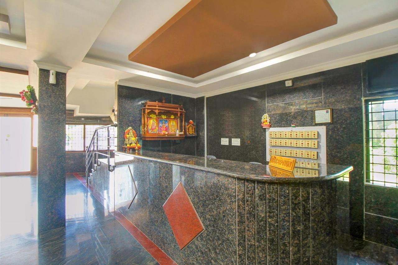 Capital O 17320 Vijaya Residency Manipal Exteriör bild